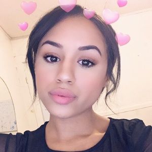 Meet your Posher, Nicola